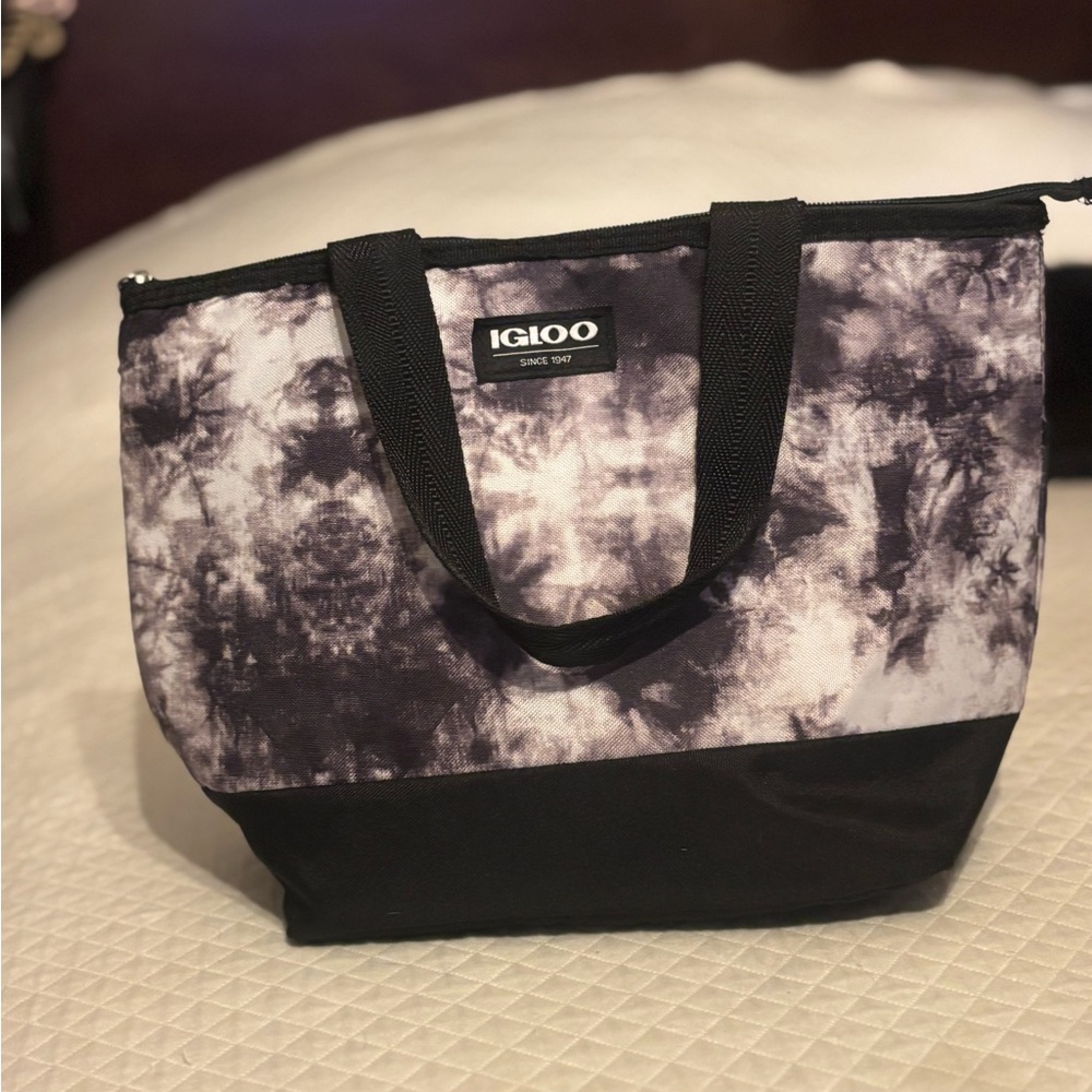 Igloo Black & White Tie-Dye Cooler Tote